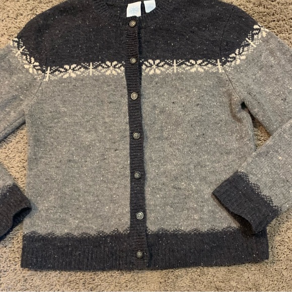 Snowflake Lambs Wool Button Down Sweater Small - Picture 3 of 6